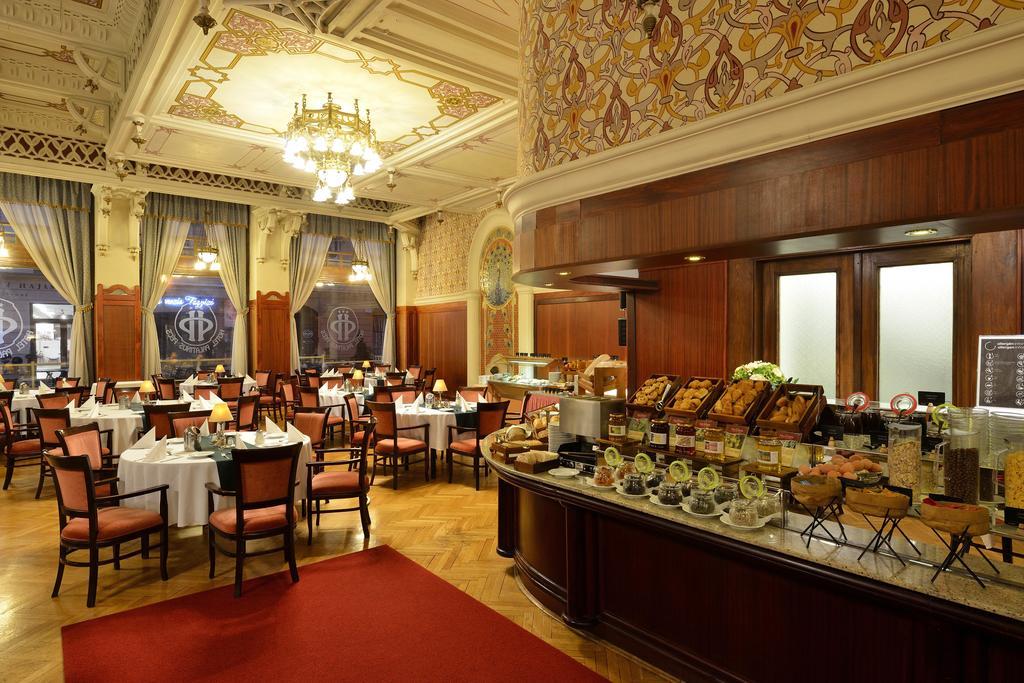 Palatinus Grand Hotel Печ Экстерьер фото